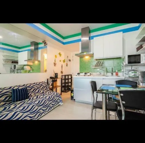 Azure Miami Apartahotel 4*